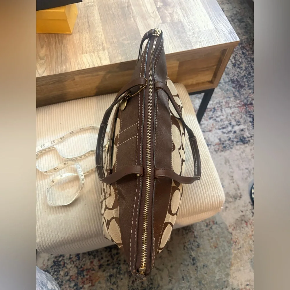 Coach Signature Stripe Tote with Coach Mink Bear Fob, Medallion and Hangtag. - Picture 6 of 17